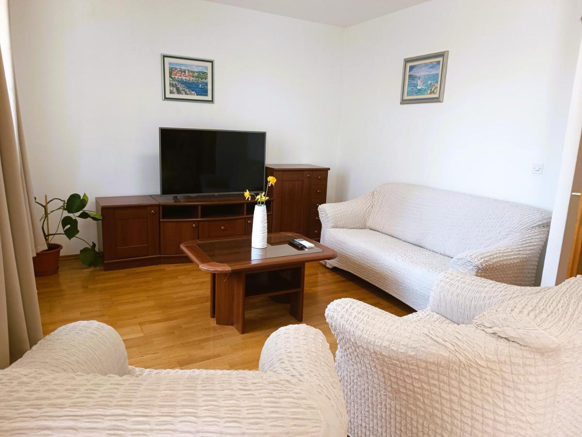 Katarina Apartment *
